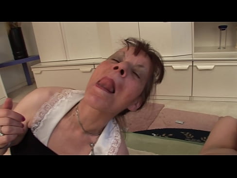 ❤️ Due nonne e un nonno fanno una cosa a tre Porno fbal it.hochu-sex-tomsk.ru ❤️