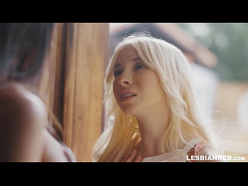 ❤️ Ragazza torna a casa qualche mese dopo e finisce per mangiare la figa della sua matrigna Porno fbal it.hochu-sex-tomsk.ru ❤️